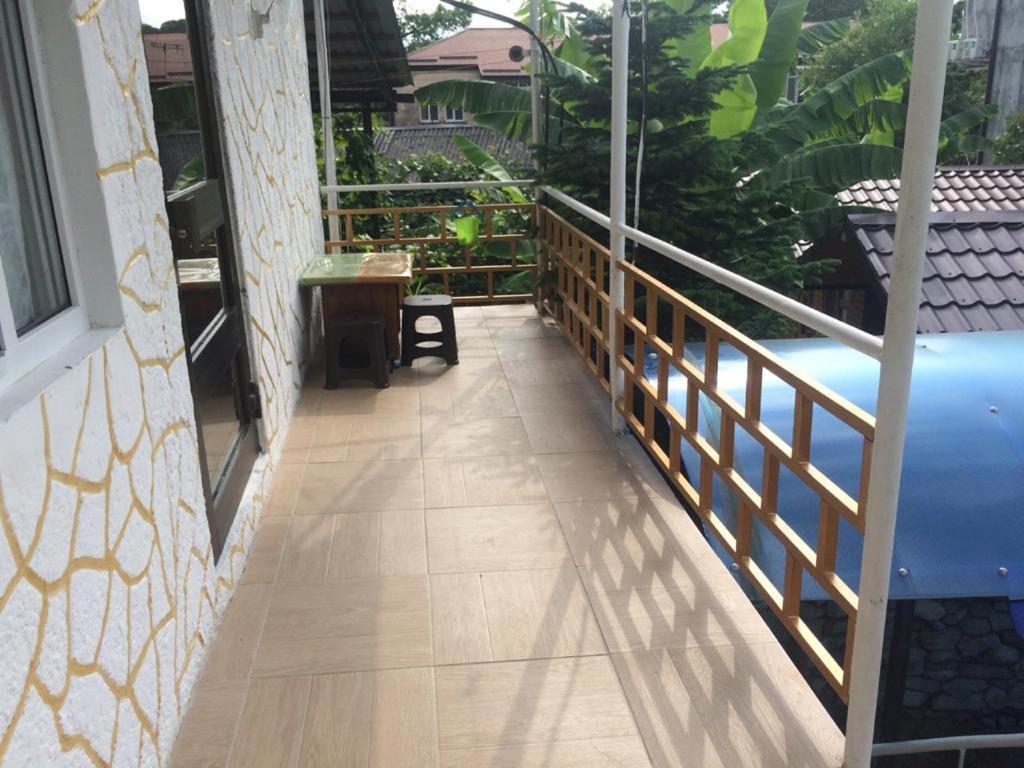 Гостевой Дом У Левы Hotel Gagra Exterior photo